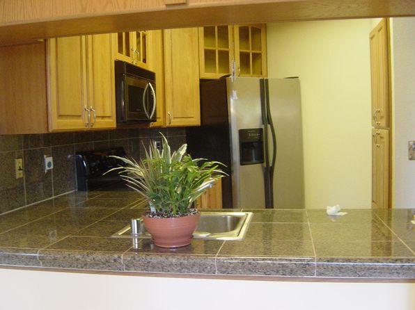 74 Washington Square Dr #74