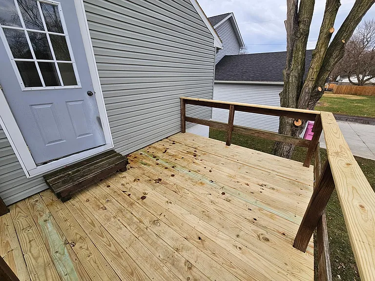727 Dayton Ave — Photo 4