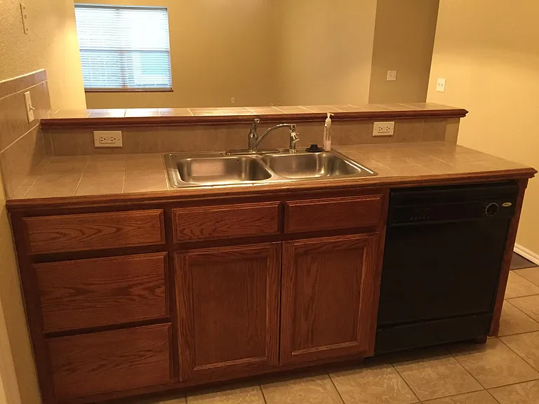 2604 Northern Hills Rd — Photo 10