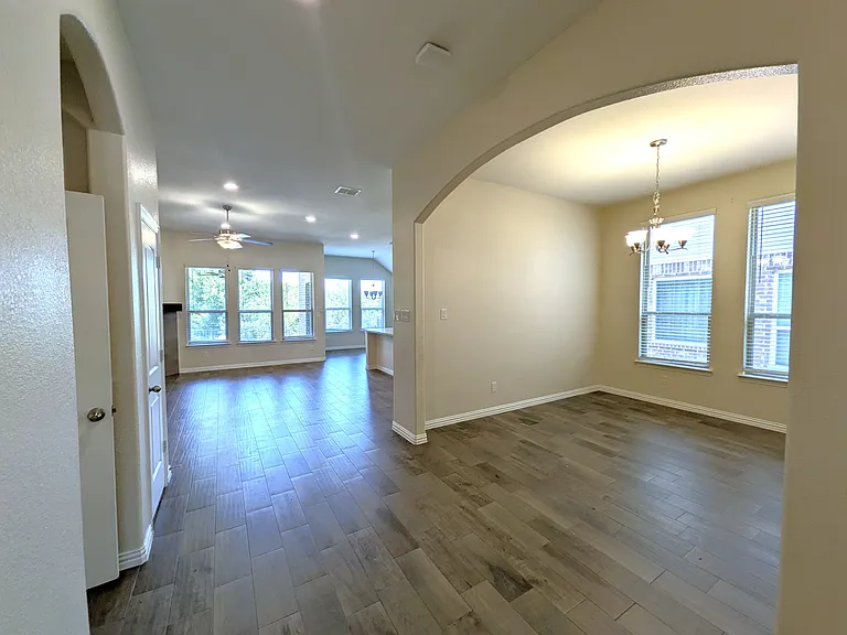9324 Bronze Meadow Dr — Photo 9