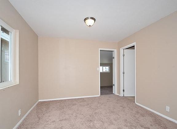 4th image of 2980 Franklin Ave