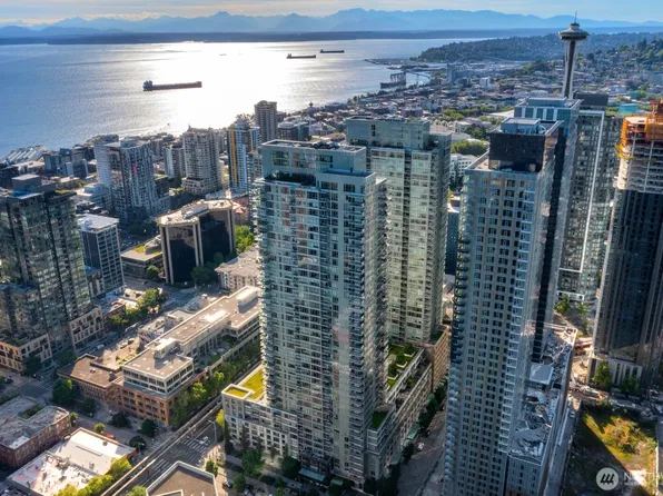 588 Bell Street #2102S, Seattle, WA 98121