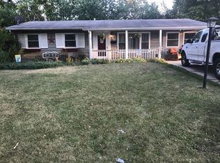 7 Spring Garden Dr, Montgomery, IL 60538
