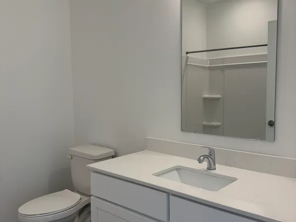 975-77 E 75th St, Naperville, IL