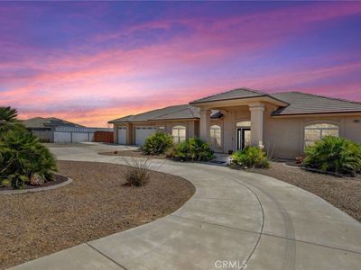 7061 Opal Ave, Oak Hills, CA, 92344