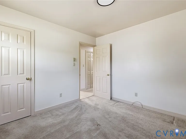 15219 Spruce Ave — Photo 16
