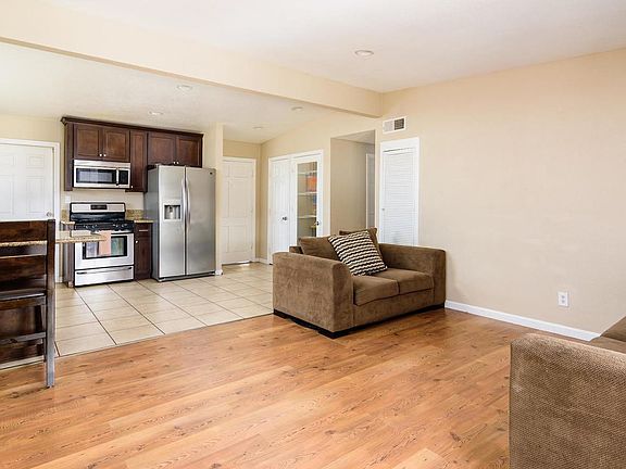 5th image of 7479 Cahill Dr