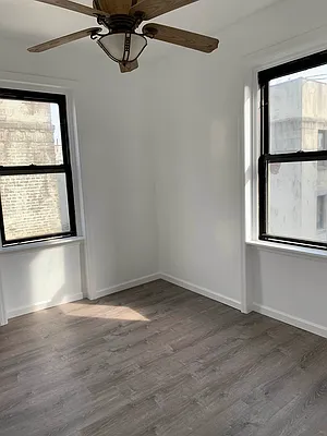 Rented by Halvatzis Realty | media 5