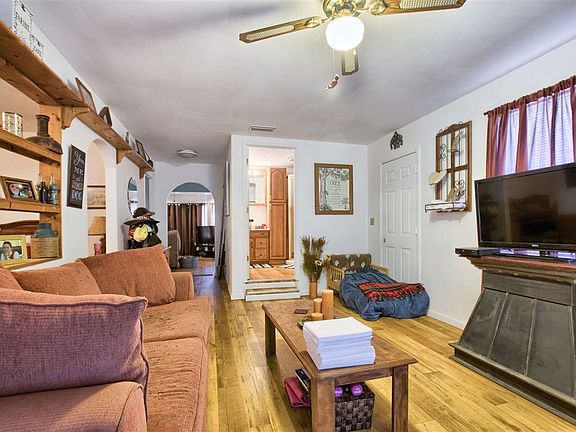 4th image of 18407 NW 46th Ave