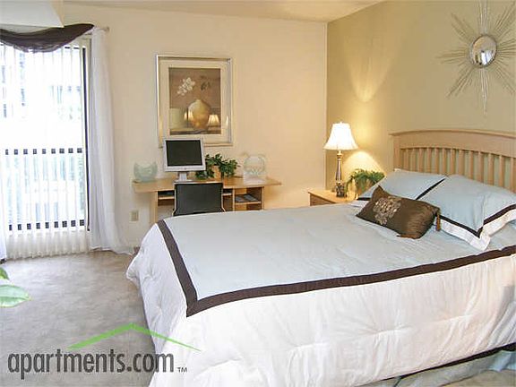 4th image of 5529 Southfield Dr APT F