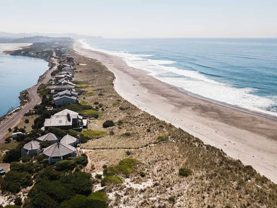 Salishan Dr