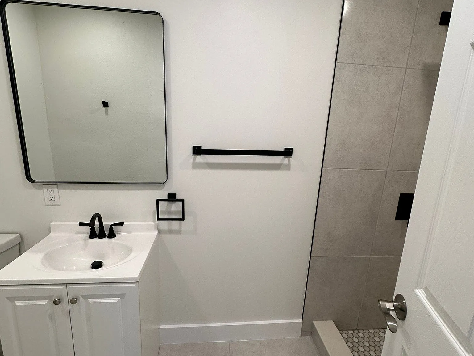 Studio, 500 sqft, $1,300 — Photo 4