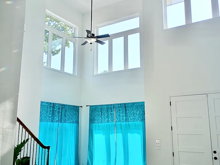 1809 Macarthur Dr — Photo 5