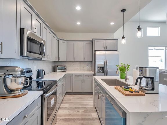 5th image of 14825 S CHARCO Road