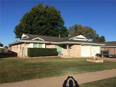 8805 S Country Club Dr, Oklahoma City, OK, 73159