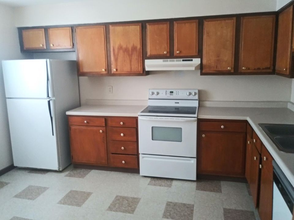 2nd image of 2736 Q St APT 1