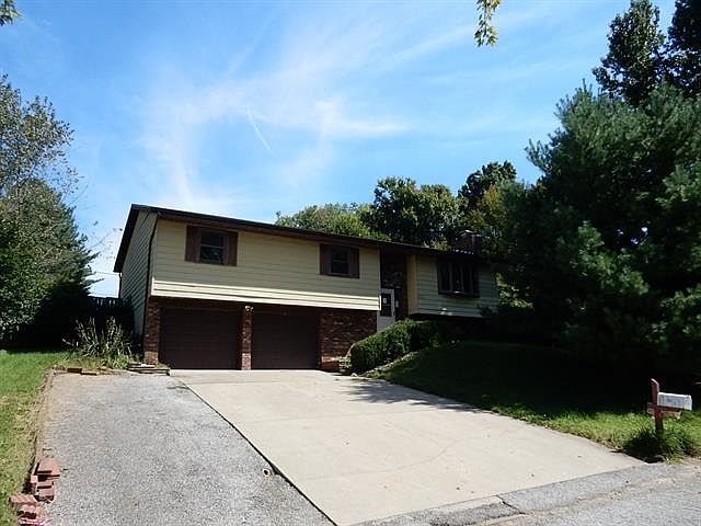 1st image of 105 S Pine Cone Ct