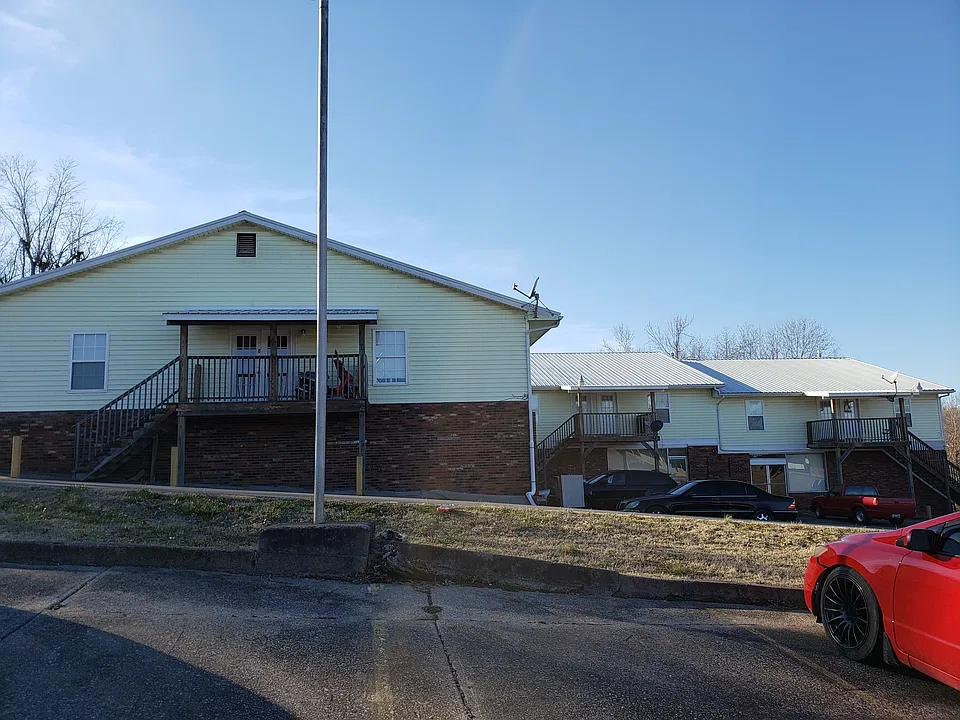 116 Sequoia Dr #8