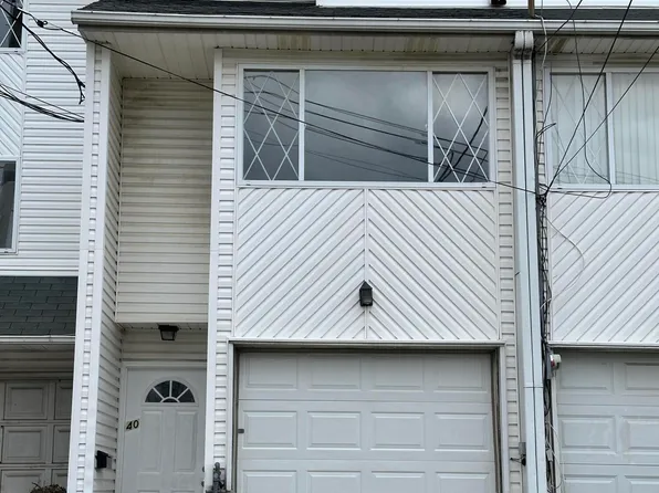 40 Post Ln, Staten Island, NY 10303