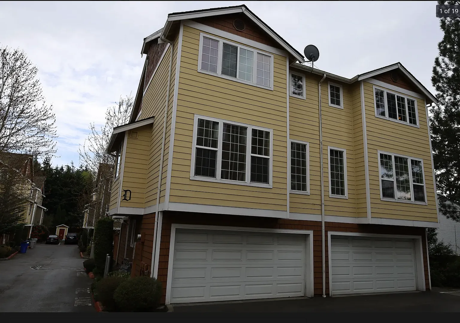 3 bed, 1980 sqft, $2,930 — Photo 2