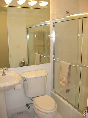 Rented by Newell and Assoc. | media 18