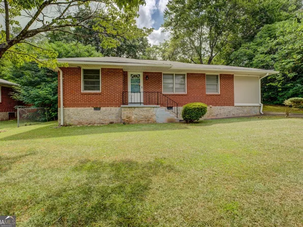 246 Wayne Ave, Jonesboro, GA 30236