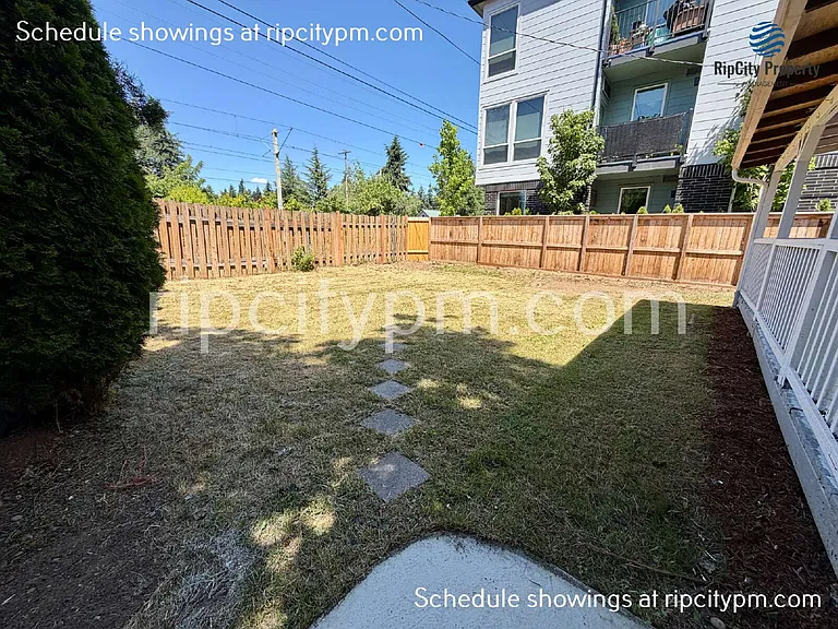 17500 E Burnside St — Photo 5