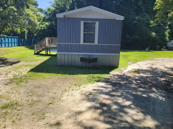 410 S Vann Street, Burgaw, NC 28425