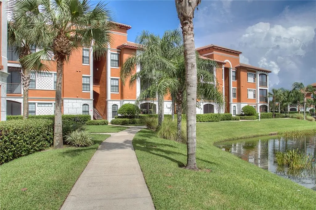 2 bed, 1080 sqft, $4,400 — Photo 2