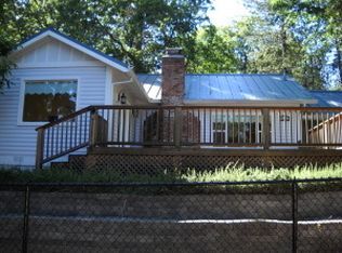 17881 Lake Dr, Lakehead, CA