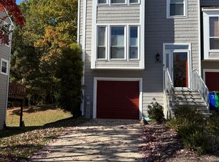 7711 Heatherside Ln, Ellicott City, MD 21043
