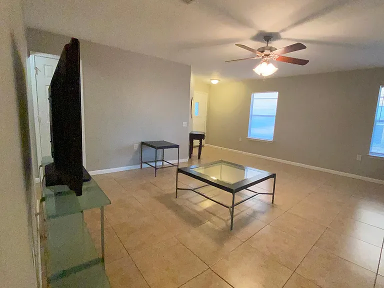 1429 Coriander Dr — Photo 3