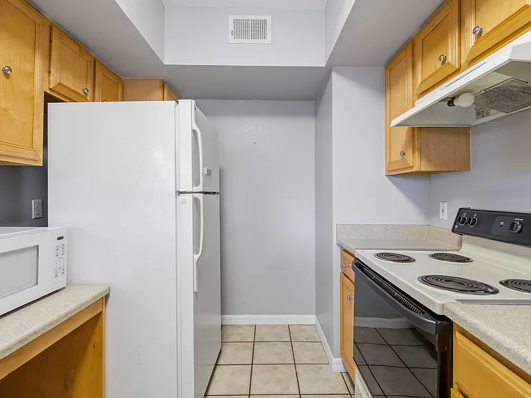 3005 Chianti Ct #101 — Photo 11