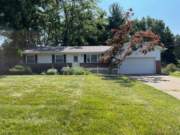 439 S Miller Rd, Akron, OH 44333
