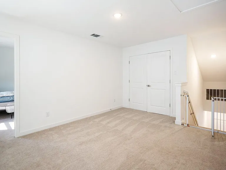 2608 Ontario Dr — Photo 14