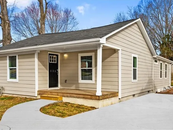 111 Welch Dr, High Point, NC 27265