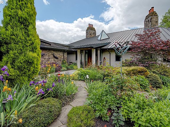 2nd image of 11019 SE Burlington Dr