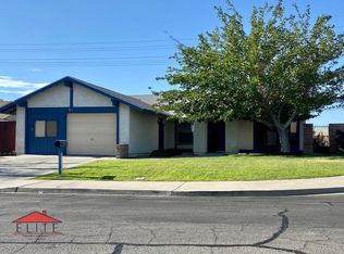 501 Cottonwood Dr, Ridgecrest, CA 93555