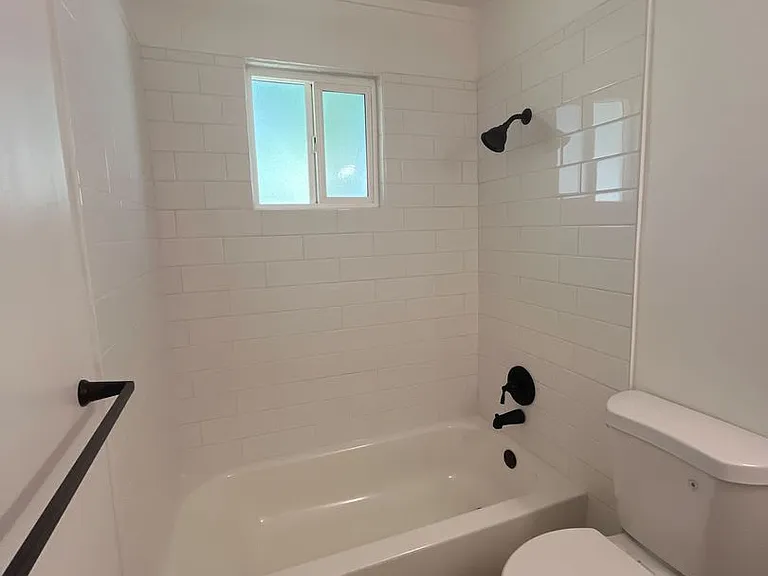 1433 S Kenneth Pl — Photo 10