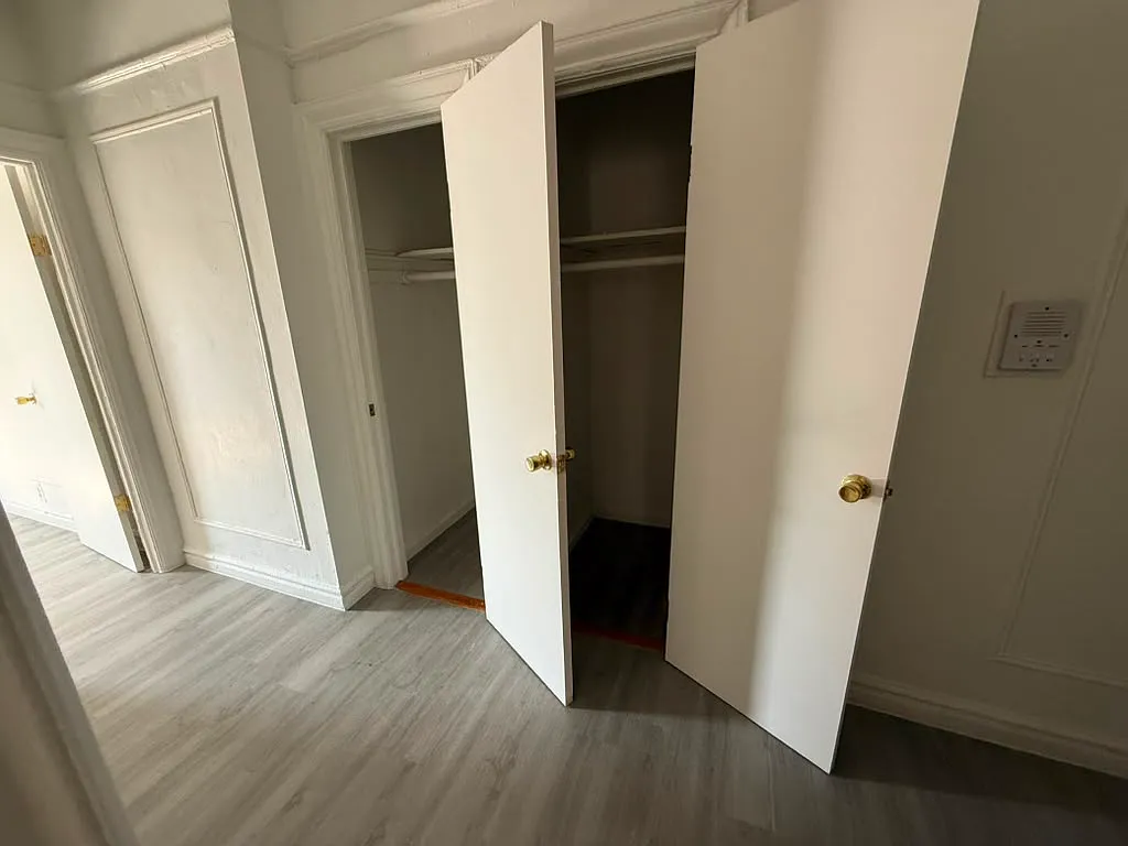 1 bed, $2,123 — Photo 3