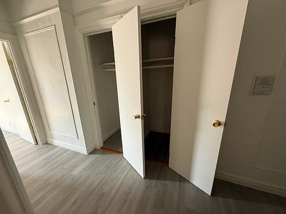 3rd image of 3165 Decatur Ave APT 8B