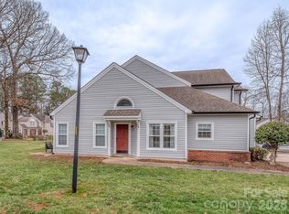 8603 Fox Chase Ln, Charlotte, NC