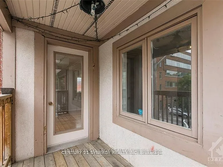 450 Maclaren St #11 — Photo 17