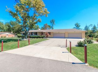 2242 Jacavanda Dr, Dayton, OH 45431