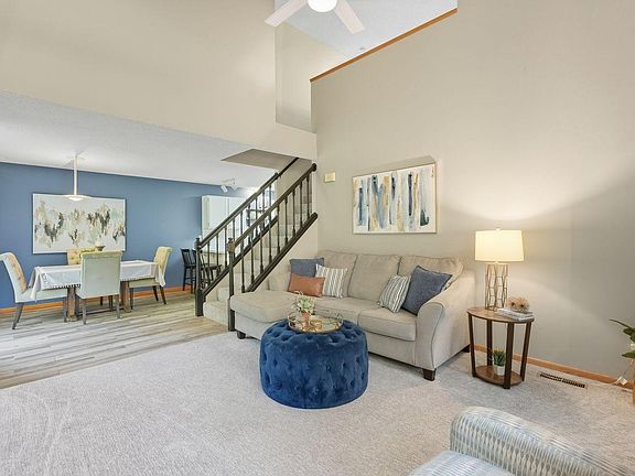 5th image of 1825 Donegal Dr APT 1