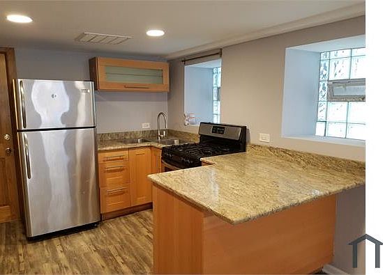 4th image of 1441 N Elk Grove Ave #1-G