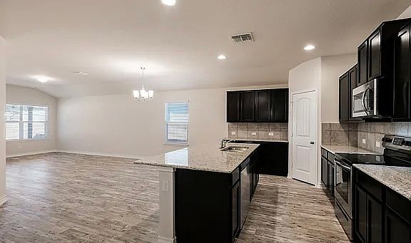 4th image of 6514 Encore Oaks