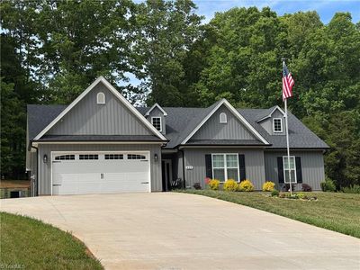 429 Winchester Dr, King, NC, 27021