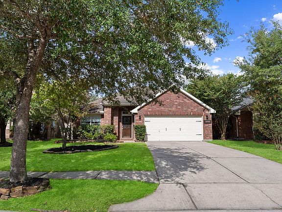 3rd image of 30911 Still Oaks Ln