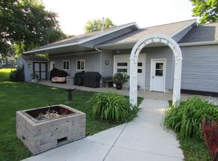 200 Kenzie St, Sherburn, MN 56171